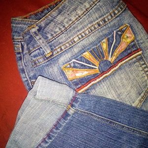 Bailey's point Sunset decal capris